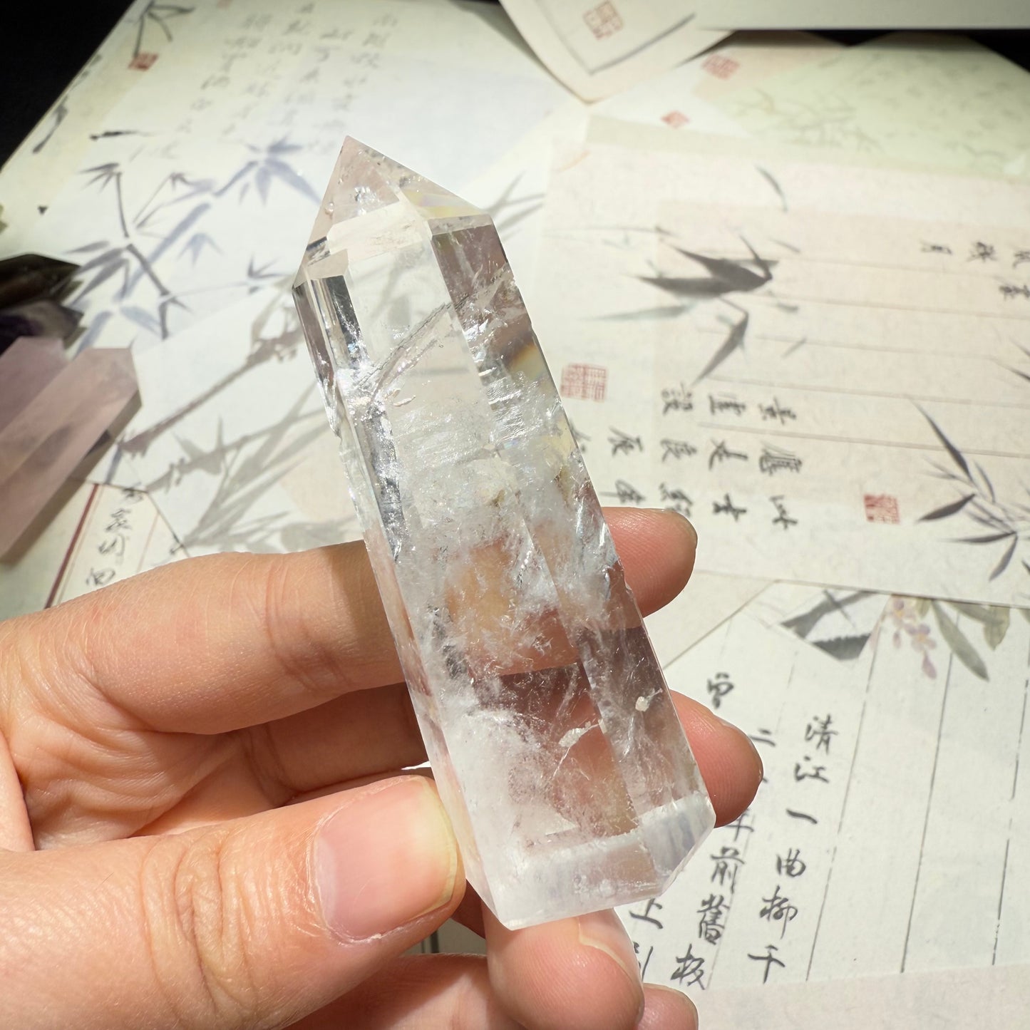 Natural white crystal raw stone white crystal single tip column decoration crystal energy column