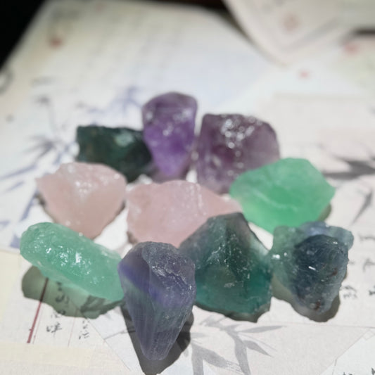 Crystal raw stone diffuser stone aromatreatment stone powder white purple yellow green fluorite crystal home decoration