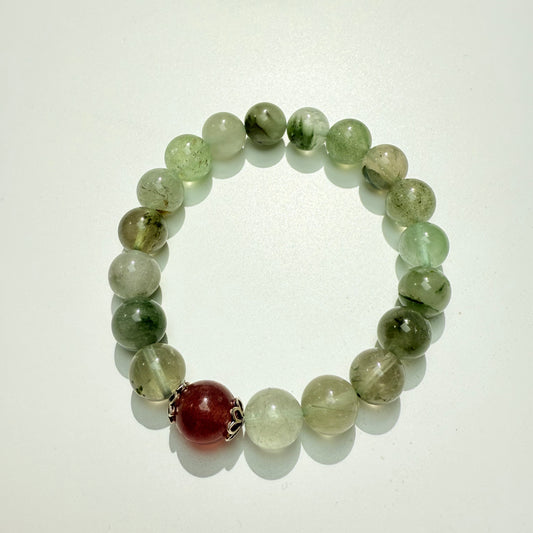 10mmRed strawberry crystal with 10mmgreen rabbit hair silver bracelet